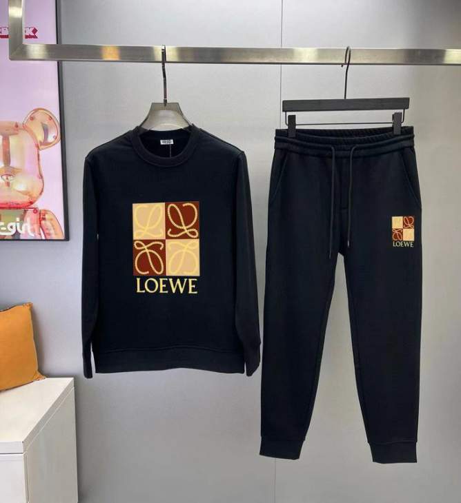 Picture of Loewe Sweater Suits _SKULoeweM-5XLkdtr8840764